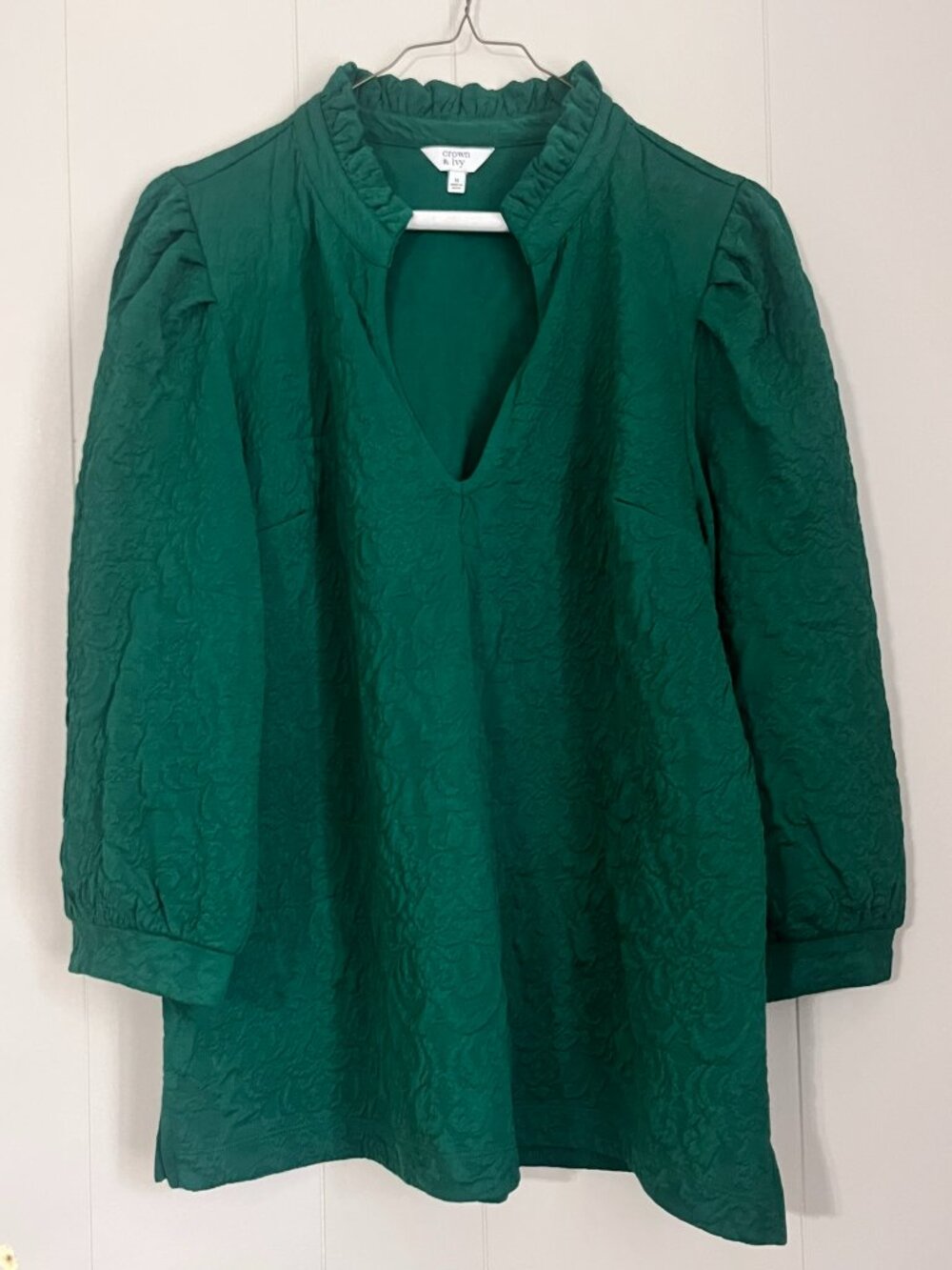 Crown & Ivy Green Textured Ruffle Neck Puff Sleeve Blouse Size Medium